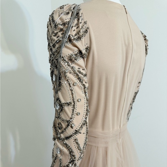 HENNIN Evening Gown Women’s Dress Size 38 Nude Tulle with Embroidery and Beading - Picture 9 of 16